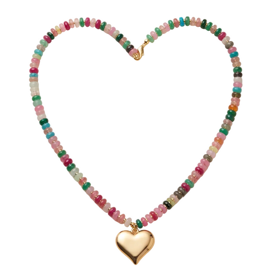 Collar de piedras  rosas, verdes y turquesas con pequeños detalles dorados y un colgante de corazón dorado.